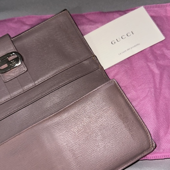 Gucci authentic black and mauve rare wallet has 7 card slots 4 pockets coin slot - Picture 5 of 12